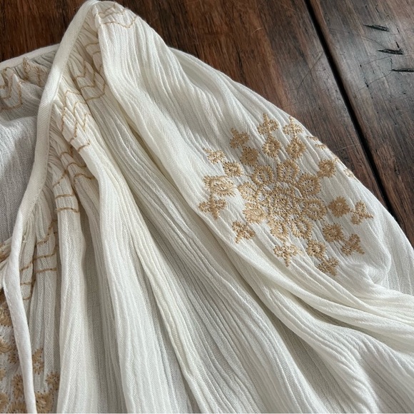 C&C California 1X Boho Embroidered Lightweight Top Cream Festival Beachy Cottage - Picture 6 of 11